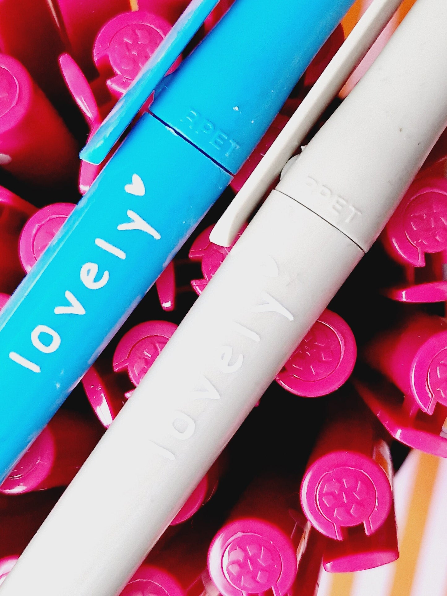 Kugelschreiber "lovely" / Kunststoff / farbenfroh / Kleinigkeit / Mitbringsel