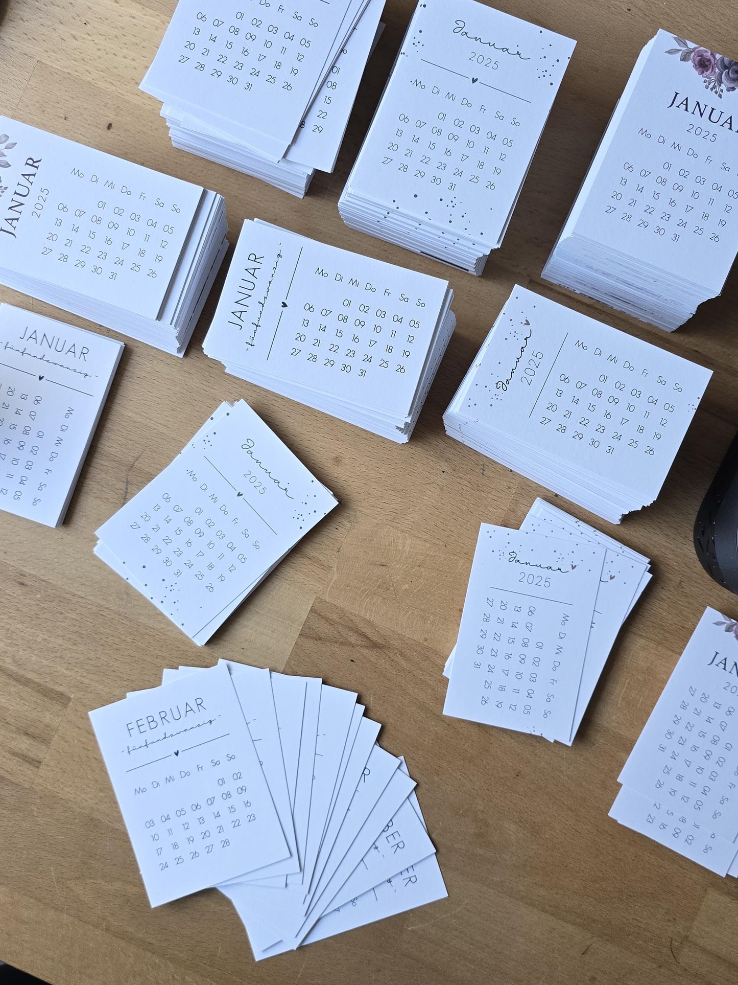 Kalender 2025 / A6 Planer / Bilder / Hülle / Kalendarium / Karten / schwarz-weiß