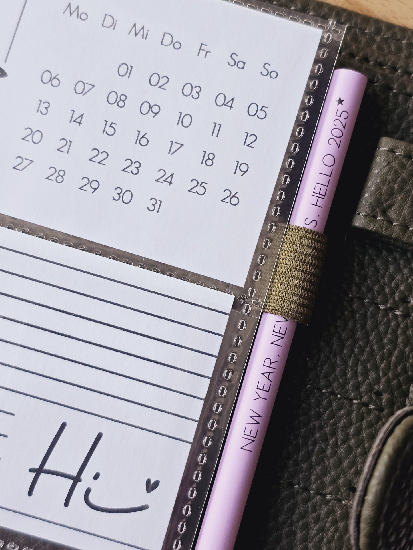 Kalender 2025 / A6 Planer / Bilder / Hülle / Kalendarium / Karten / schwarz-weiß