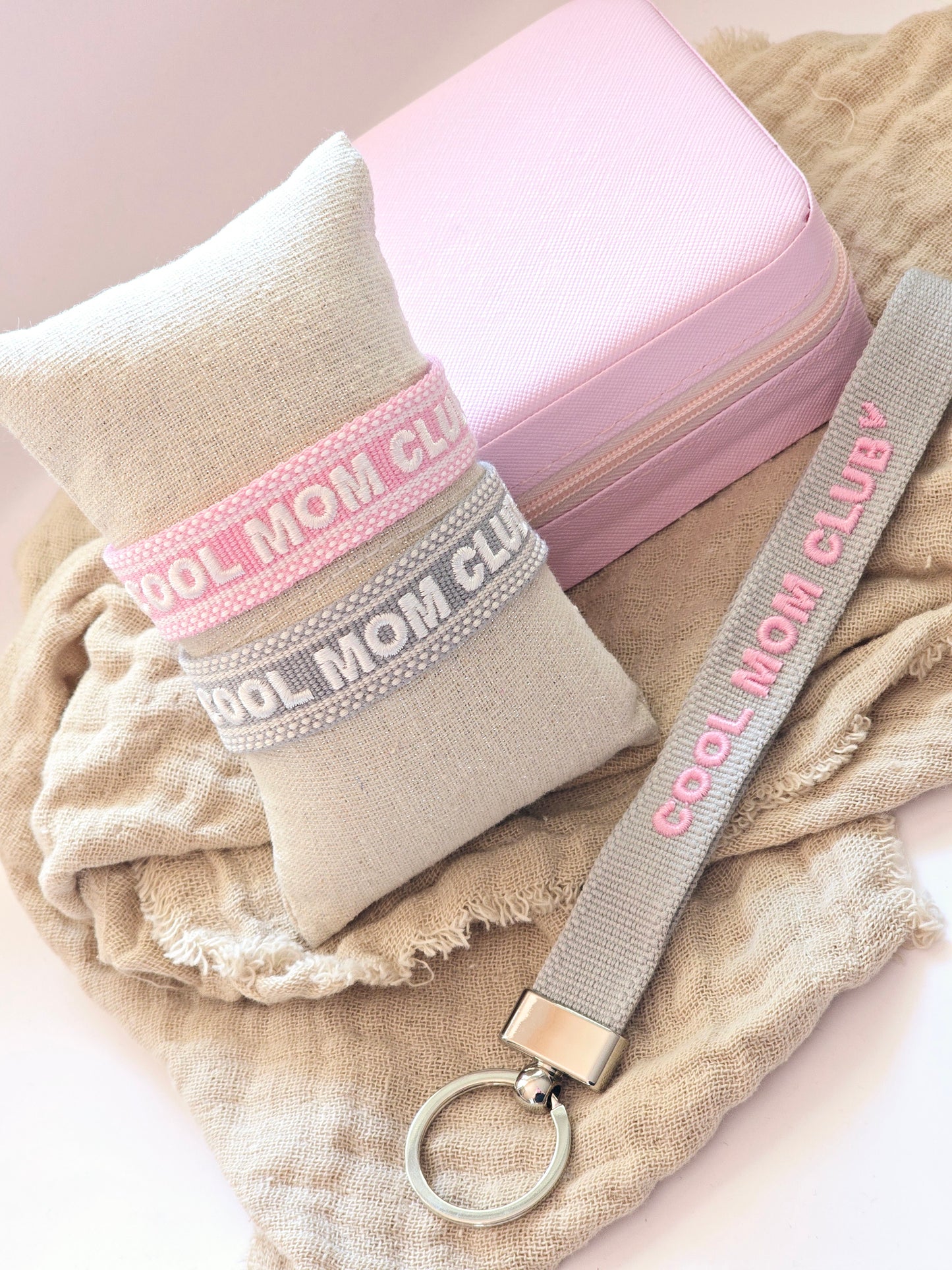 Armband COOL MOM CLUB