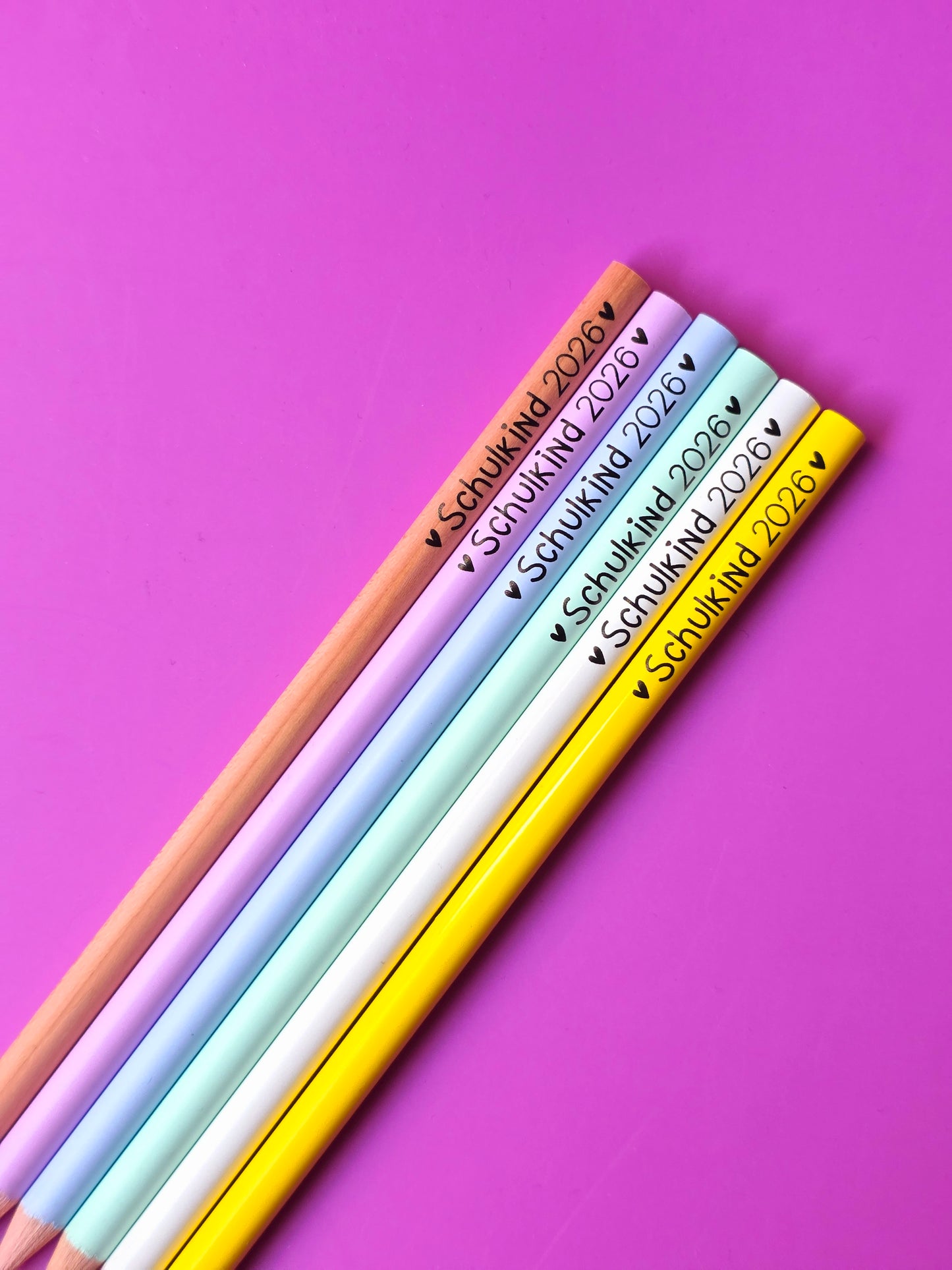Bleistift Schulkind 2026 - 6 Farben - 3 Schrift Varianten