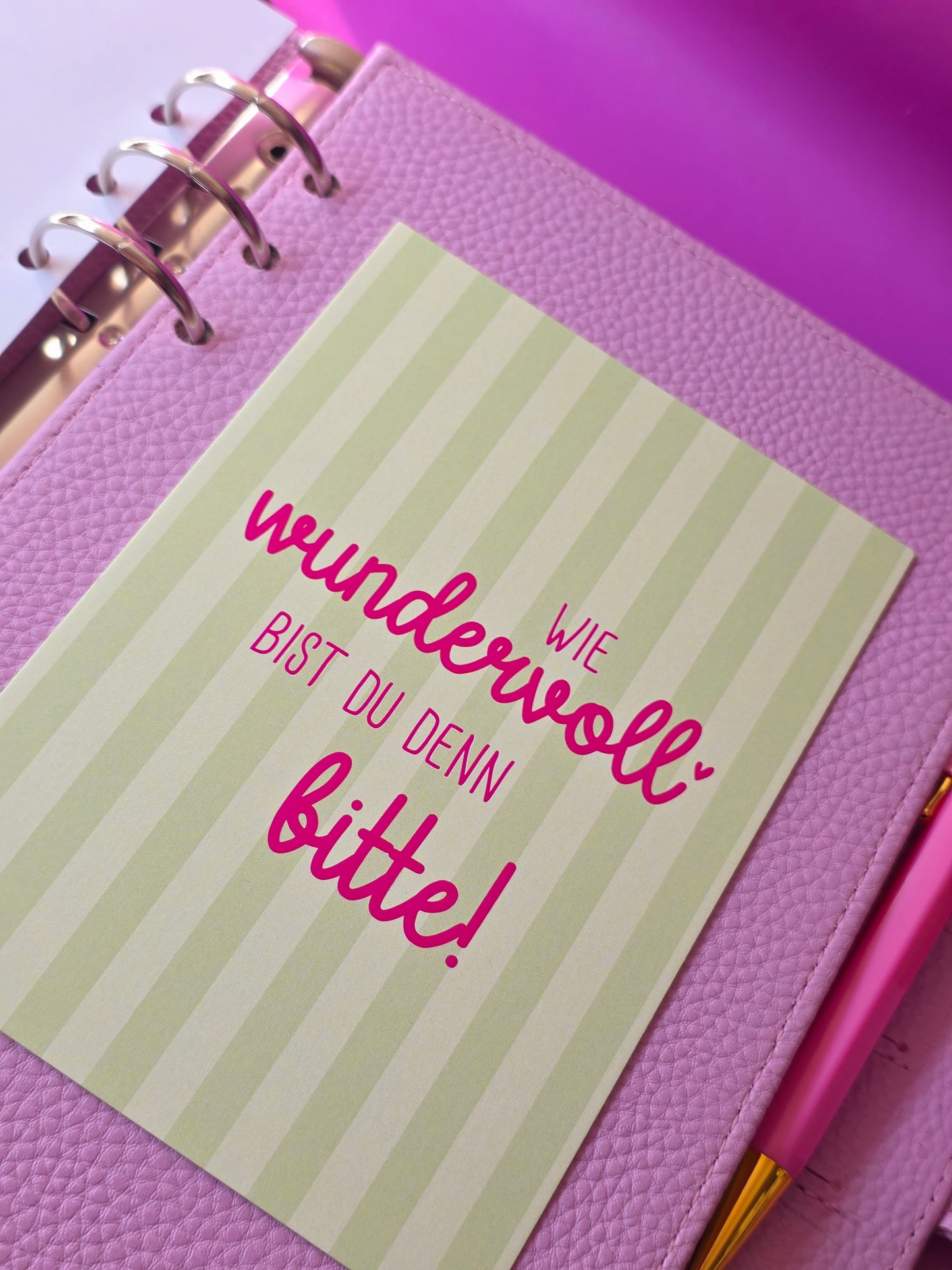 Postkarte "Wie wundervoll bist Du denn bitte" (grün)
