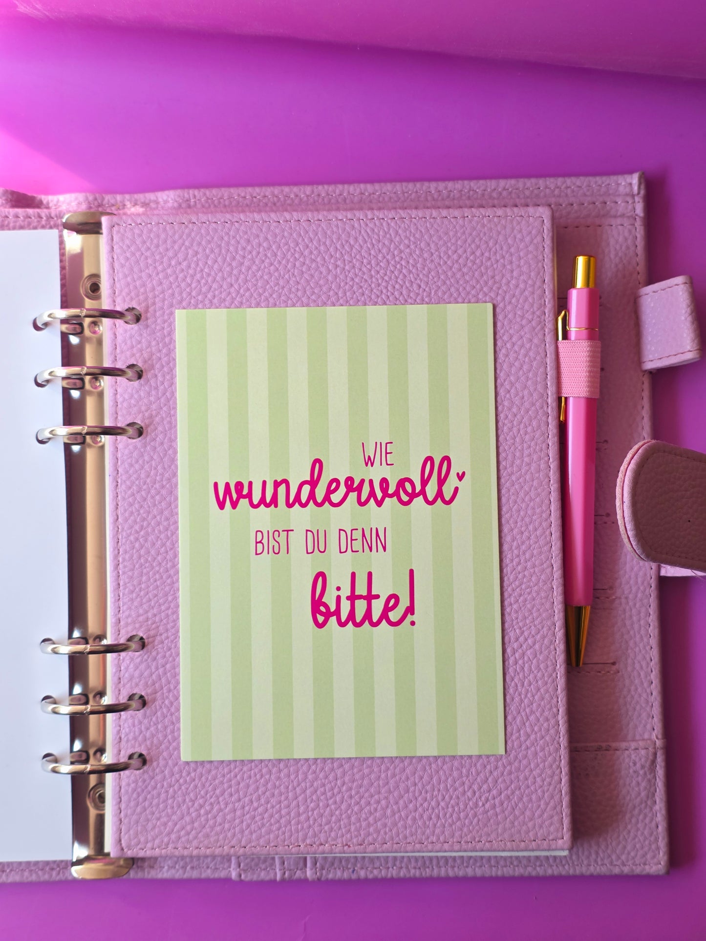 Postkarte "Wie wundervoll bist Du denn bitte" (grün)